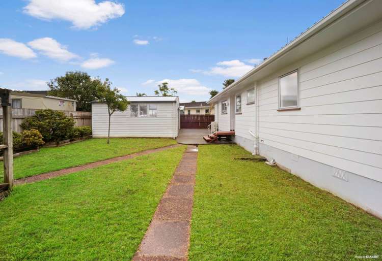 12 Glenhaven Place Te Atatu Peninsula_19