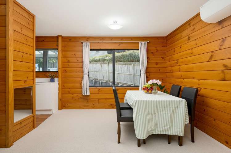 5/7 Duncan Avenue Te Atatu South_3