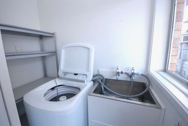 2/16 Beach Road Castor Bay_7