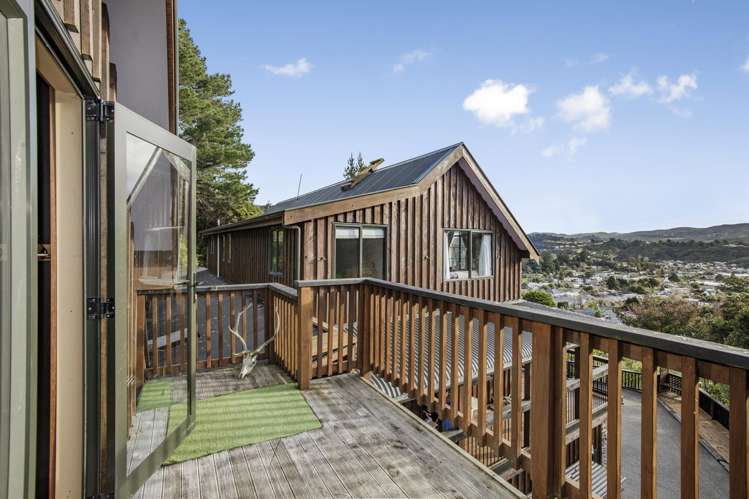 2/99 Horoeka Street Stokes Valley_29