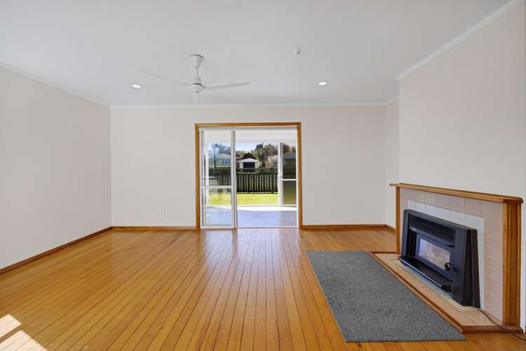 22 Whitcombe Road Opunake_2