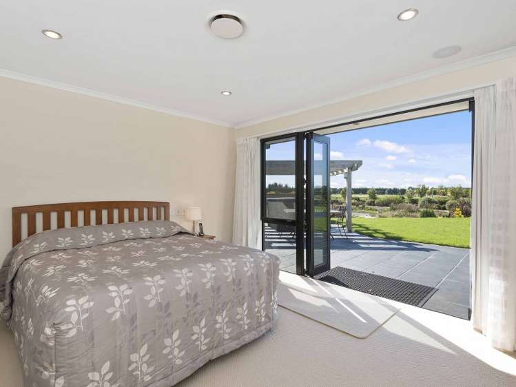 1909 South Eyre Road West Eyreton_12