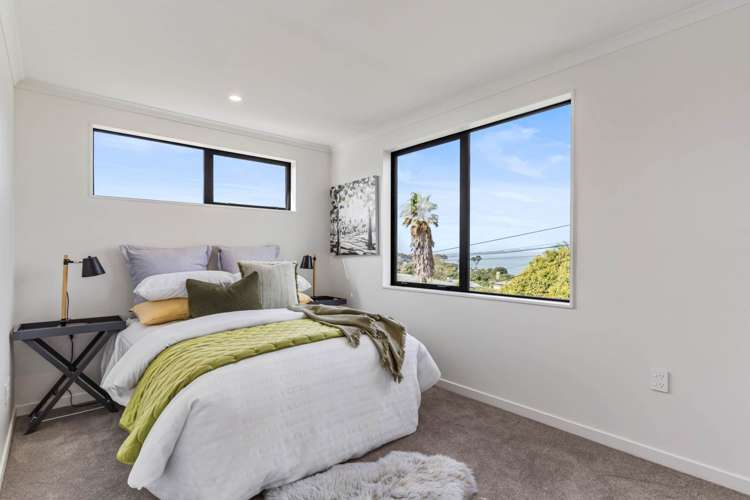 1/8 Auld Street Torbay_9