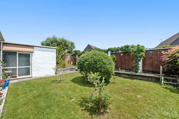 29 Queen St Petone_18