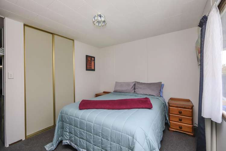 13 Kirkcaldy Place Flaxmere_8