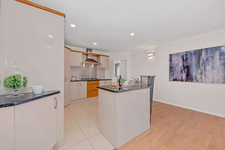 7 Duntrune Road Flat Bush_13