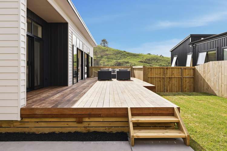 10 Bob Carter Place Welcome Bay_10