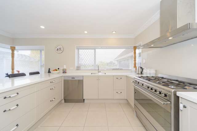 126 John F Kennedy Drive Milson_2