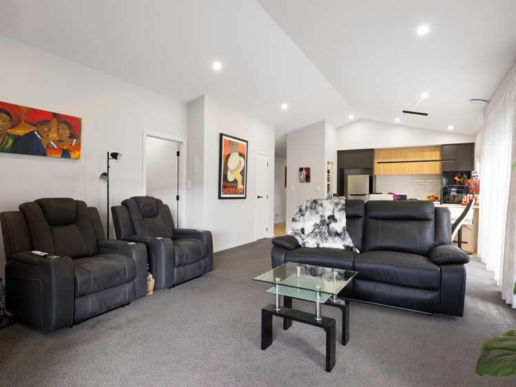 8 Halley Drive Chartwell_8