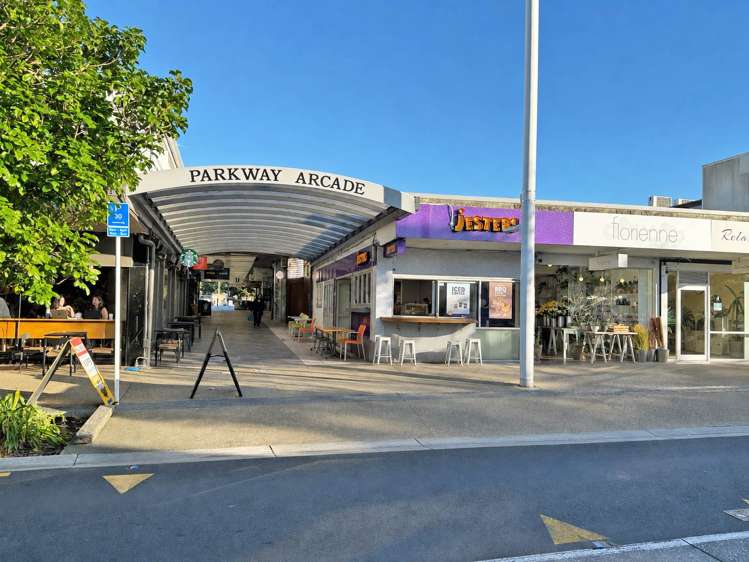 Shop 1/56-60 Hurstmere Road Takapuna_5