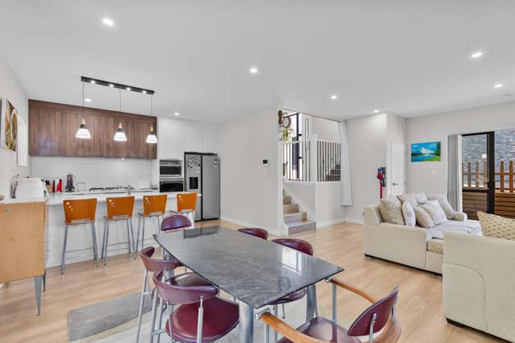 9C Mowbray Place 1622_16