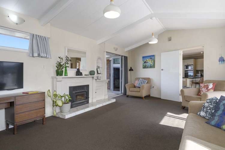 22 Andrew Place Otumoetai_7