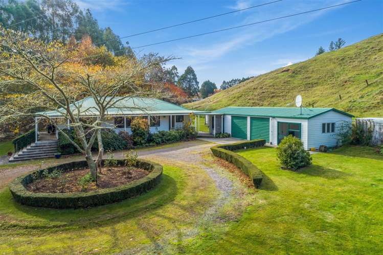 197 Whangamata Road Kinloch_0