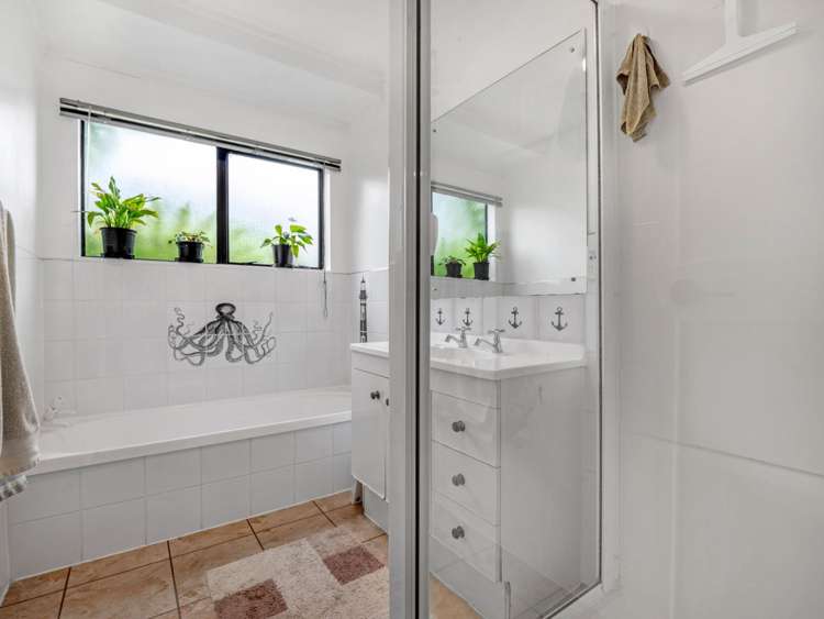 21 Nyssa Place Totara Heights_15