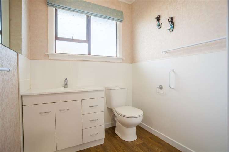 87 Gilberthorpes Road Hei Hei_9