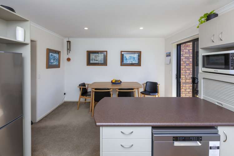 10 Sams Way Raumati South_9