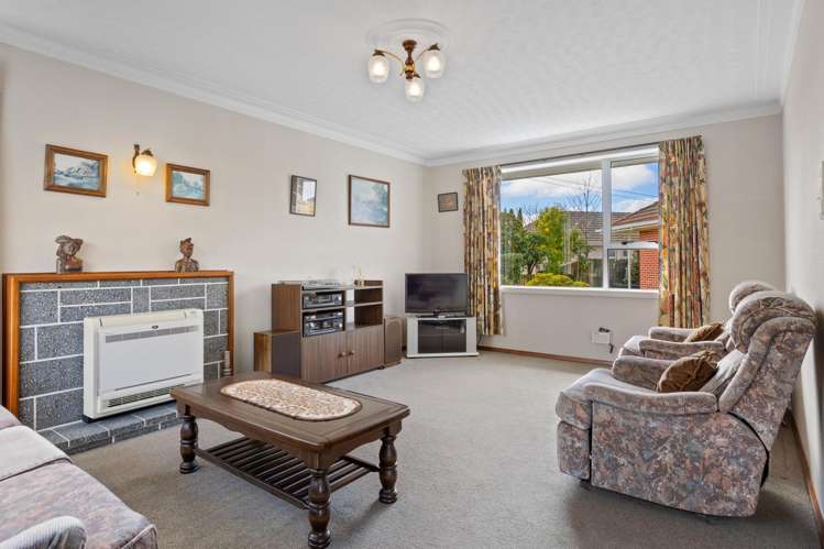 16 Geelong Place Burnside_5