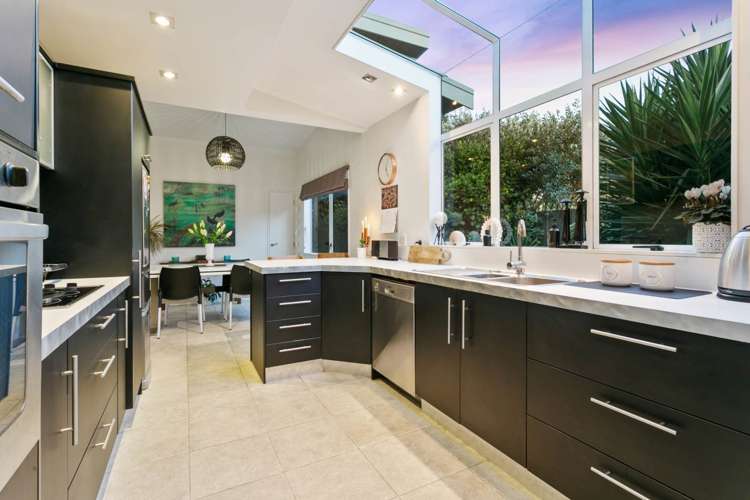 13a Graham Avenue Te Atatu Peninsula_12