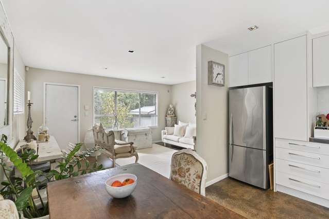 10/54 Finch Street Morningside_4