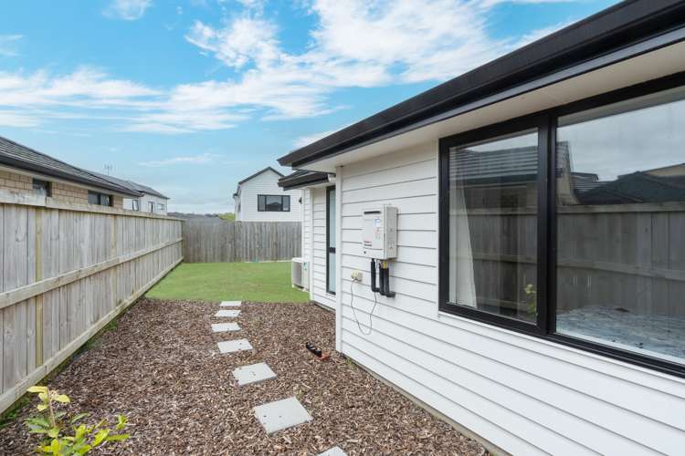 2/14 Arahi Place Rototuna North_12