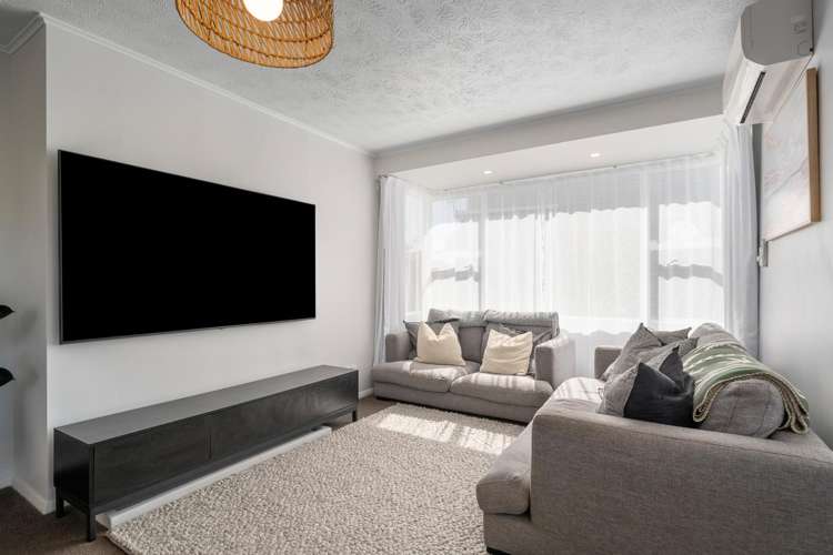 35 Kapiti Crescent Titahi Bay_2