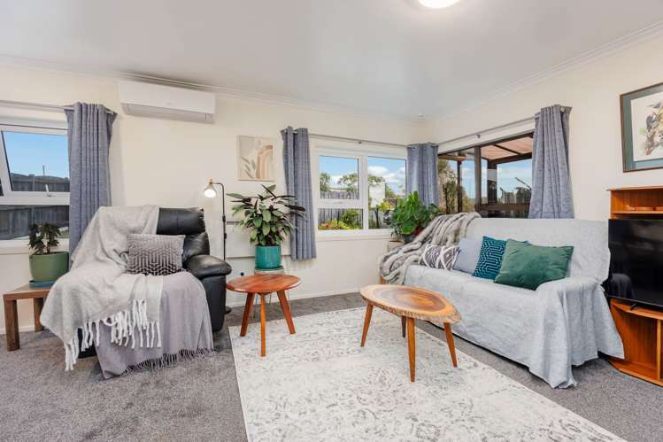 1574 Dominion Road Extension Mt Roskill_9