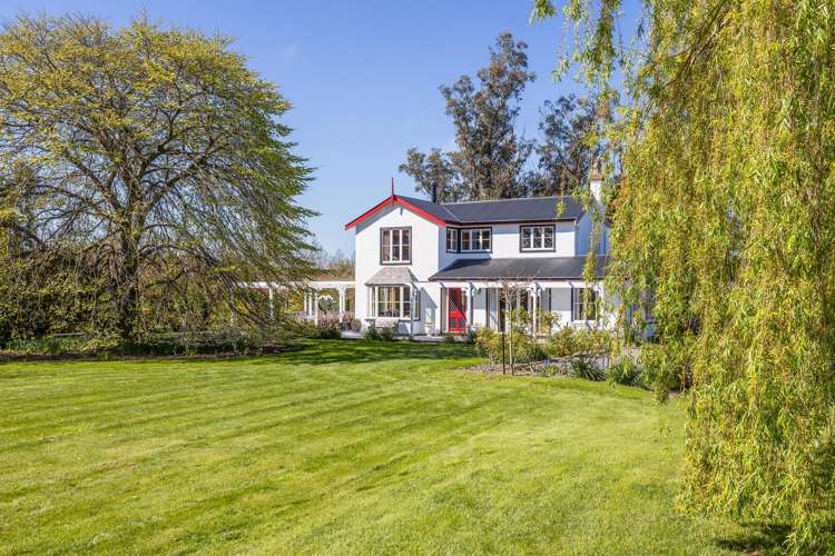 12 Davis Road Cust_35