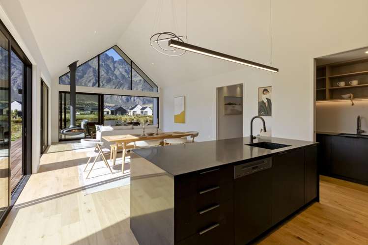 7 Centurion Court Jack's Point_6