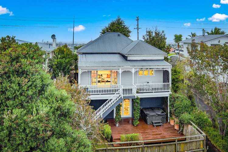 1/148 Sunset Road Unsworth Heights_1