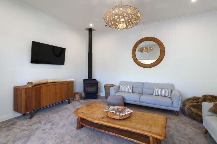 819 Eighty Eight Valley Road Wakefield_10