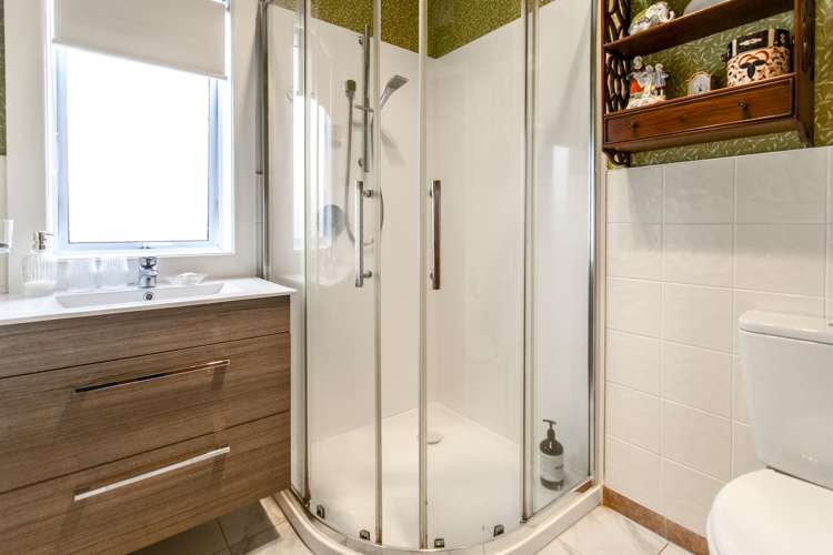 99 Symonds Street Royal Oak_17