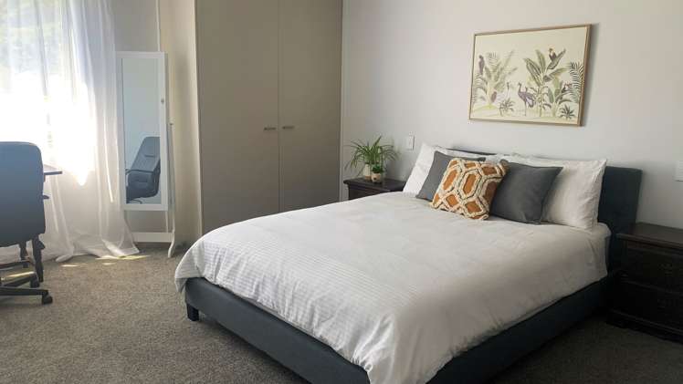 1/9 Broderick Road Johnsonville_12