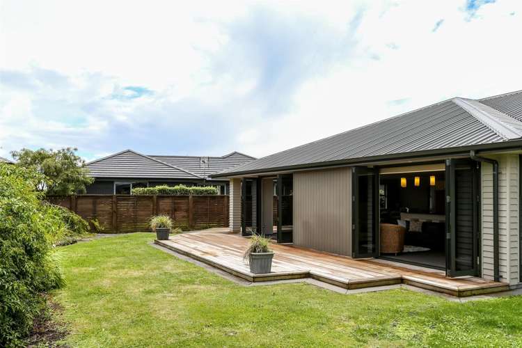 9 Saint Andrews Parkway Waiwhakaiho_16