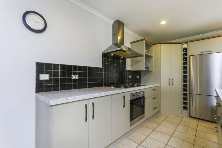 3 Gibbston Crescent Flat Bush_10