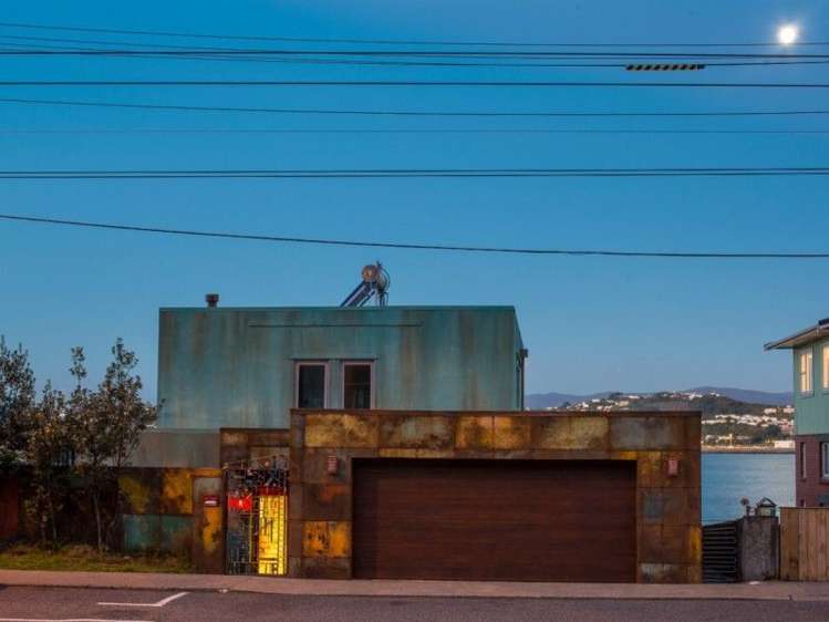 265 Queens Drive Lyall Bay_15