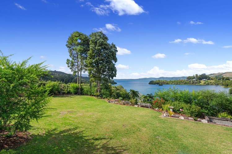 565 - 567 Spencer Road Lake Tarawera_18