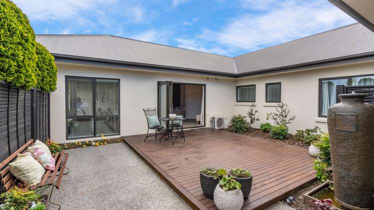 237 Southfield Drive Lincoln_24