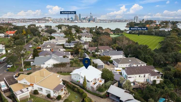 49A Glen Road Devonport_21