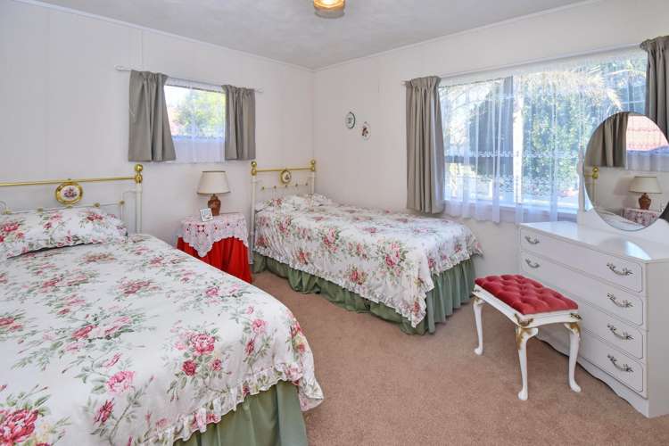 124 Carnoustie Drive Wattle Downs_15