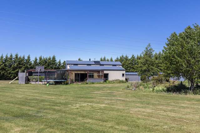443 Johns Road Fernside_1