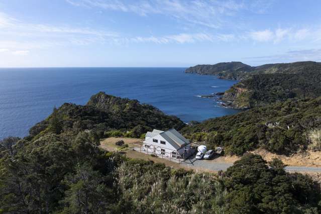 LAND, LOCATION & AN EXTRAORDINARY LANDSCAPE