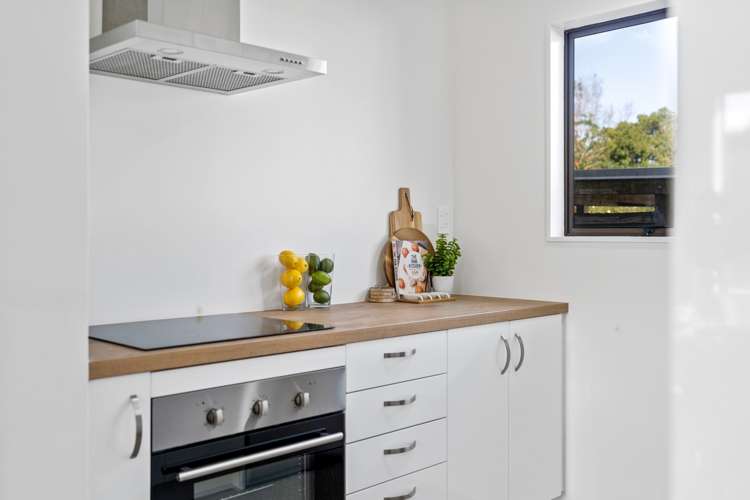 10 Kaimai Place Hairini_7