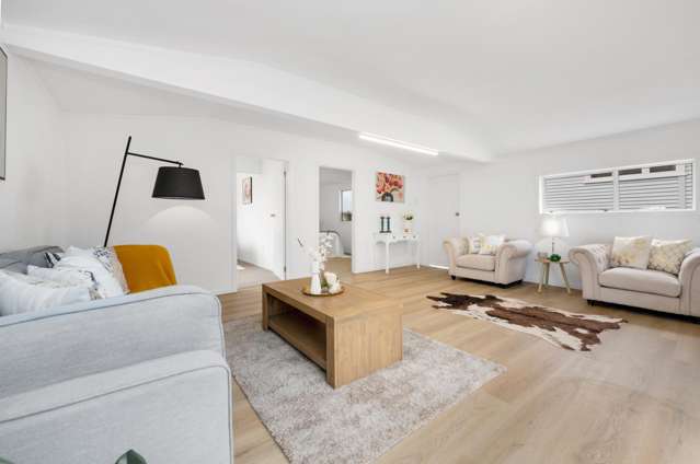 18 Crown Crescent Otara_3