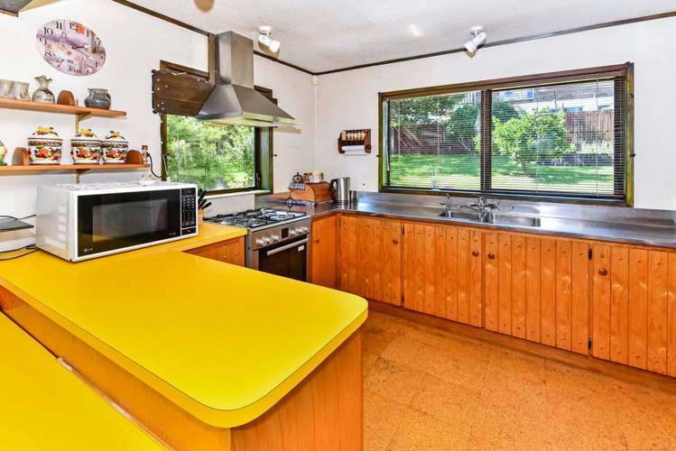 24 Rotoma Rise Clover Park_1