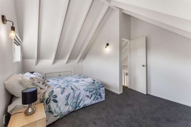  7 Annabell Grove Haywards_2