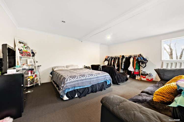 37 Amberley Avenue Te Atatu South_5