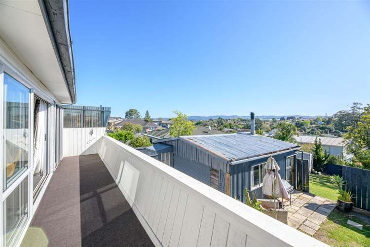 4 Marie Crescent Te Atatu South_3