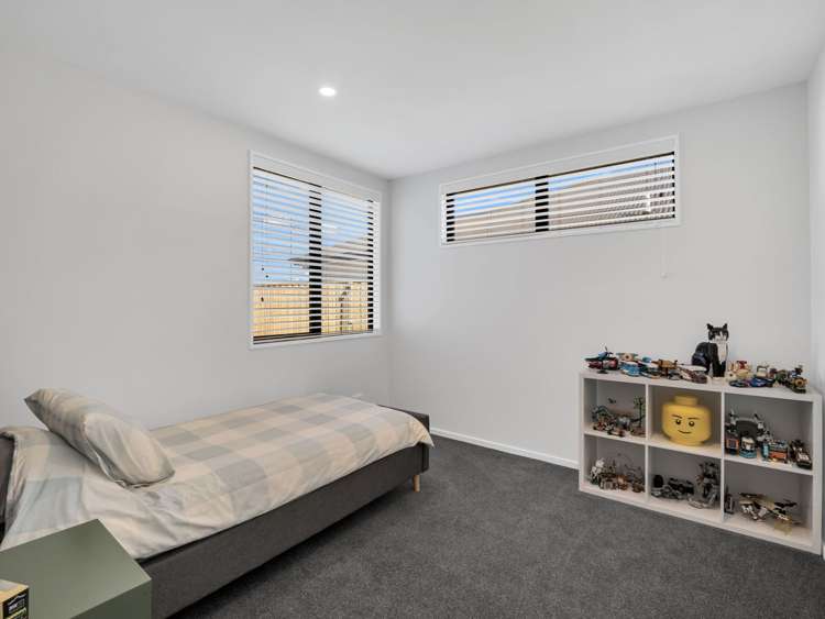 63 Pegasus Main Street Pegasus_15