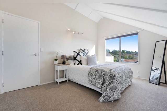 82A Stott Avenue Birkdale_1