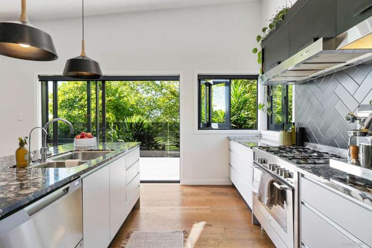 2 Grace James Road Pukekohe_9